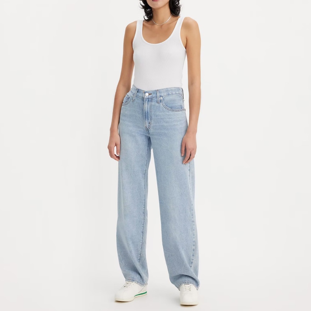 LEVI’S BAGGY DAD JEANS